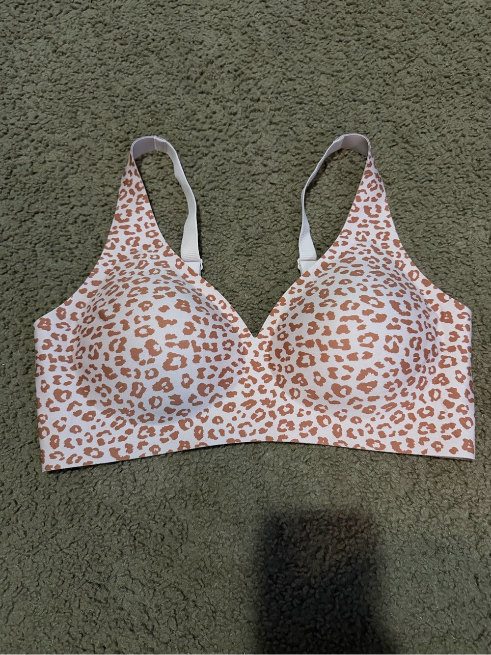 NWOT!!! Seamless Leopard Print Wireless Jelly Bra - Pink/Tan